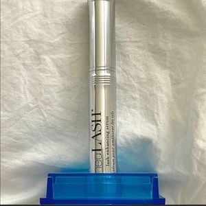 neuLASH enhancing serum